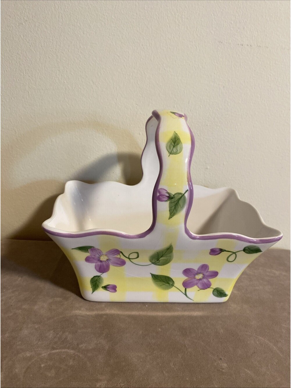 Teleflora Spring Summer Basket Handle White Flower Design W/ Tray!